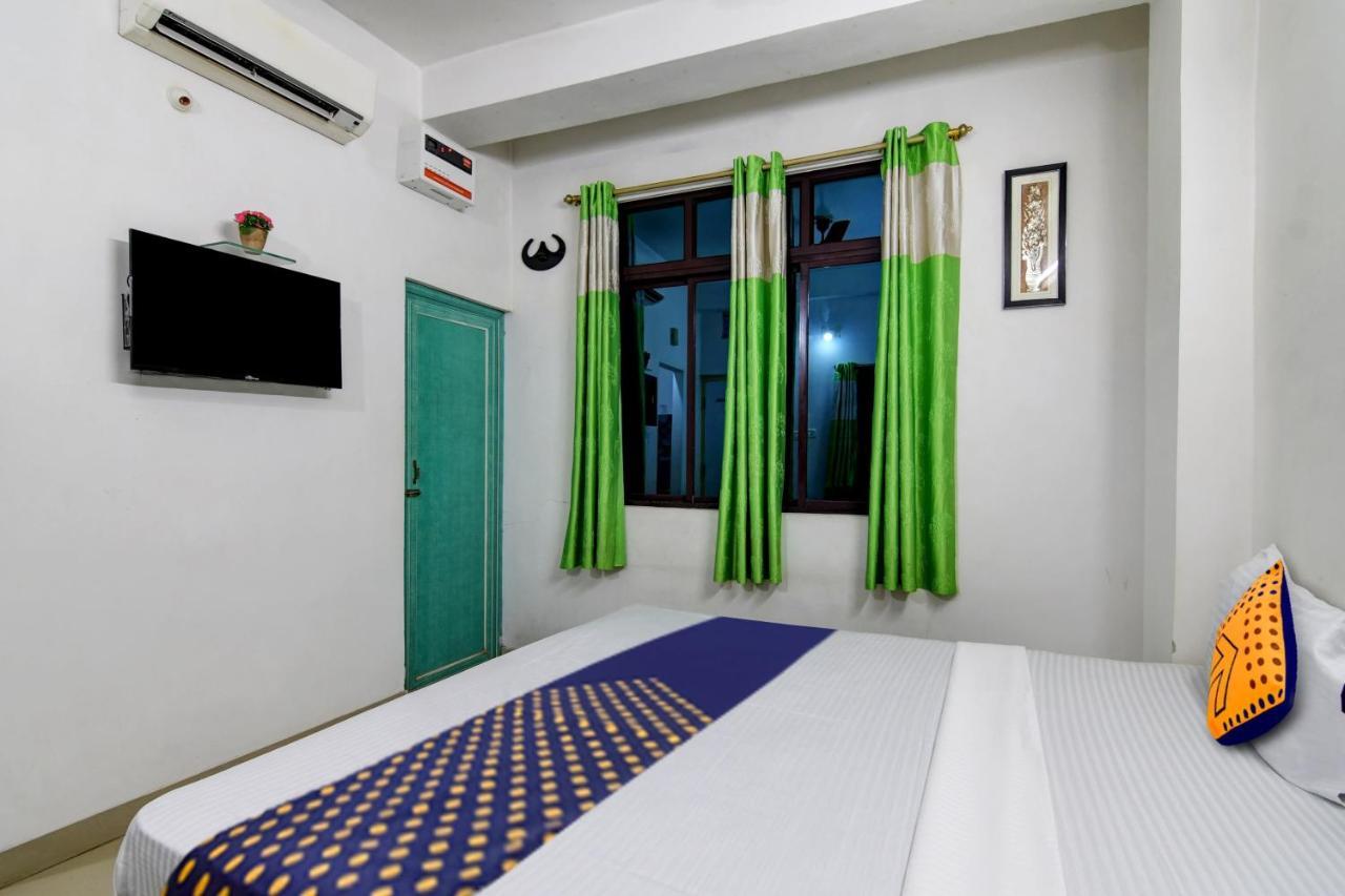 Hotel Spot On Ray Palace Puri Exterior foto