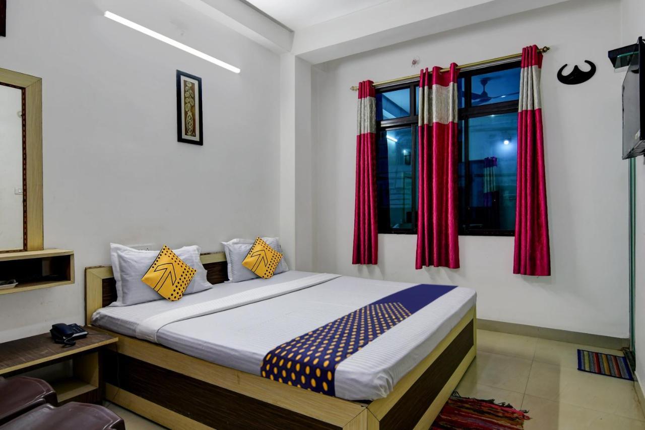 Hotel Spot On Ray Palace Puri Exterior foto